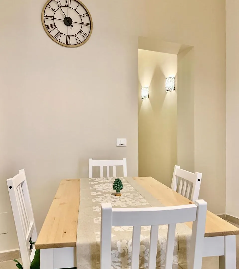 Central Apartment - Le Burnie Palermo